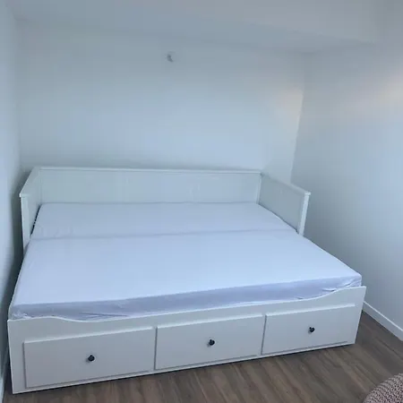 Scoubidou Nyaraló Antibes