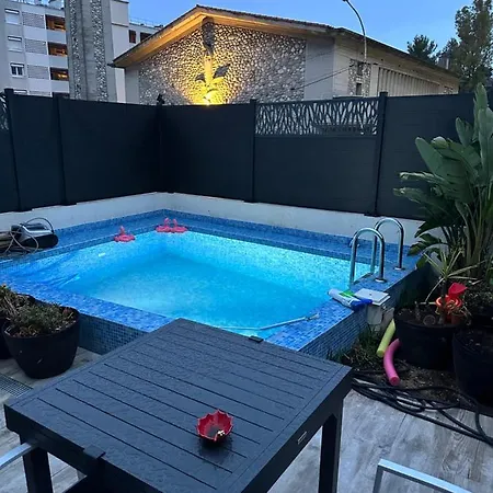 Scoubidou Nyaraló Antibes